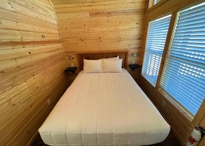 092 Star Gazing Tiny Home Near Grand Canyon South Rim Sleeps 8