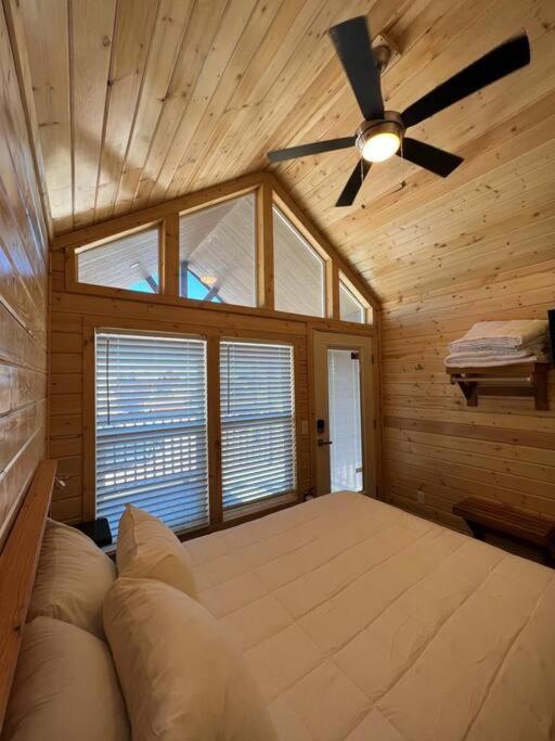 Chalet 092 Star Gazing Tiny Near Grand Canyon South Rim Sleeps 8 *